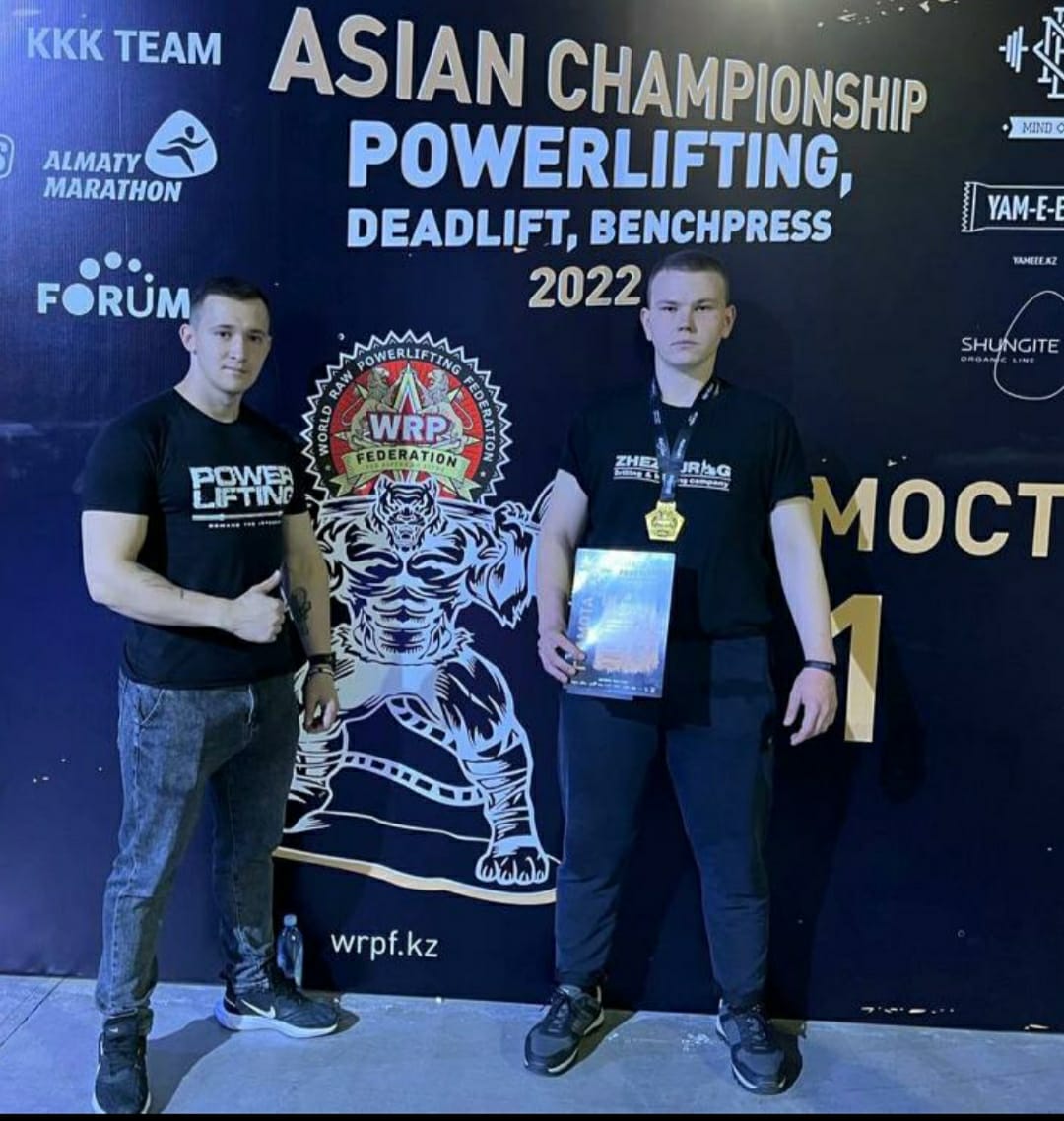 Mark Mukhanov won confident victories in the triathlon and deadlift